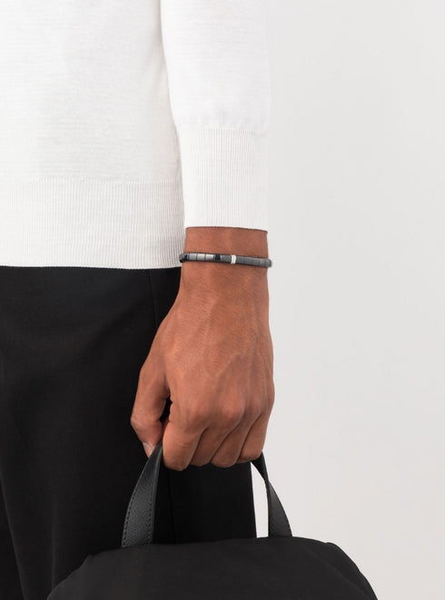 18kt wraparound-style bracelet